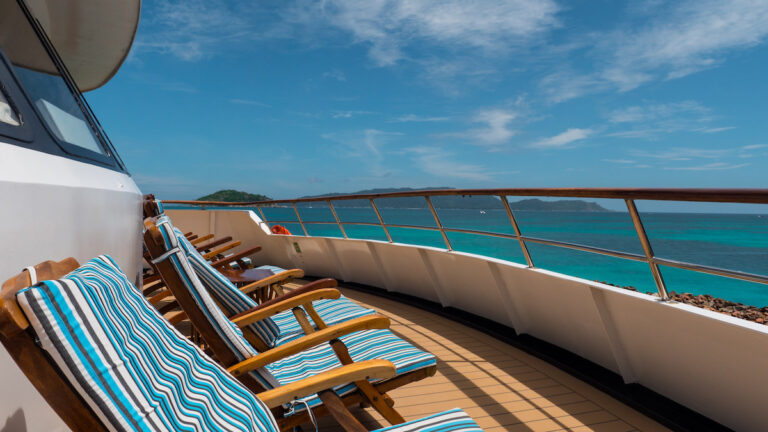 PEGASOS sun deck lounges 768x432
